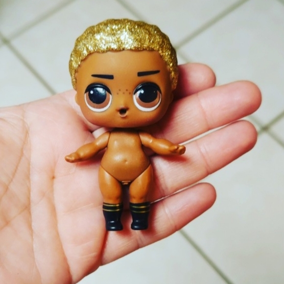 LOL Surprise Dolls Boys Series 1 Rare King Bee - Picture 1 of 4